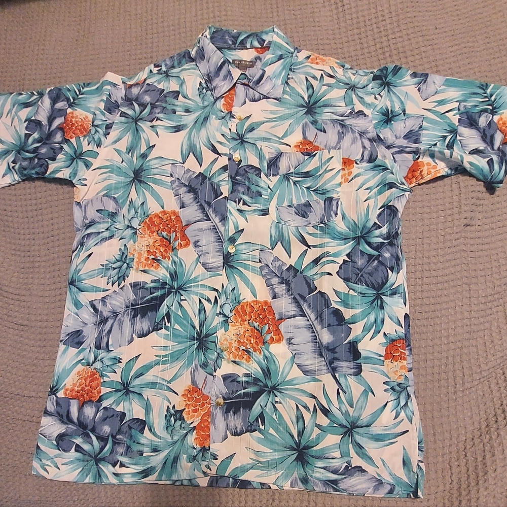 Van Heusen Hawaiian Shirt - Size XL